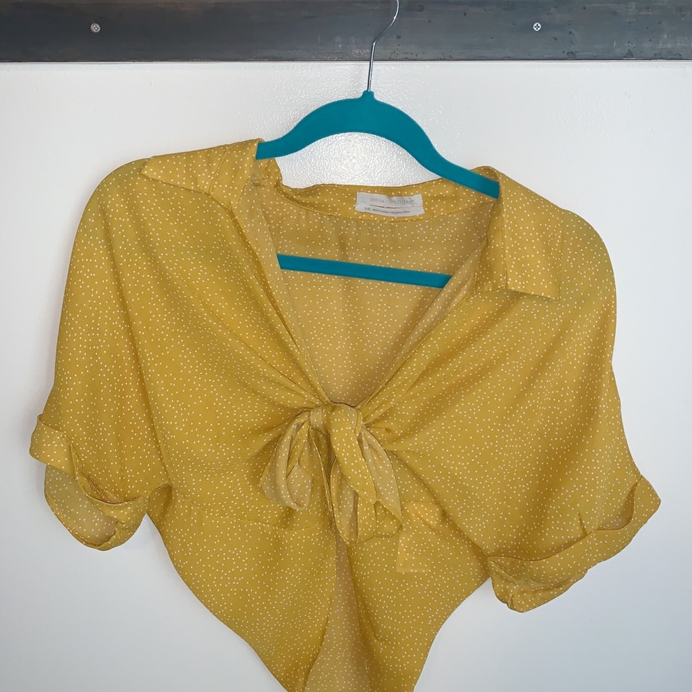 Cropped tie in front blouse